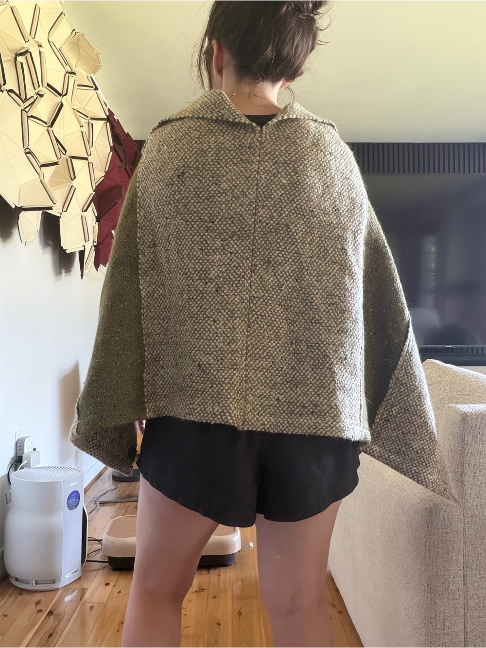Handmade cape - Picture 8 of 9